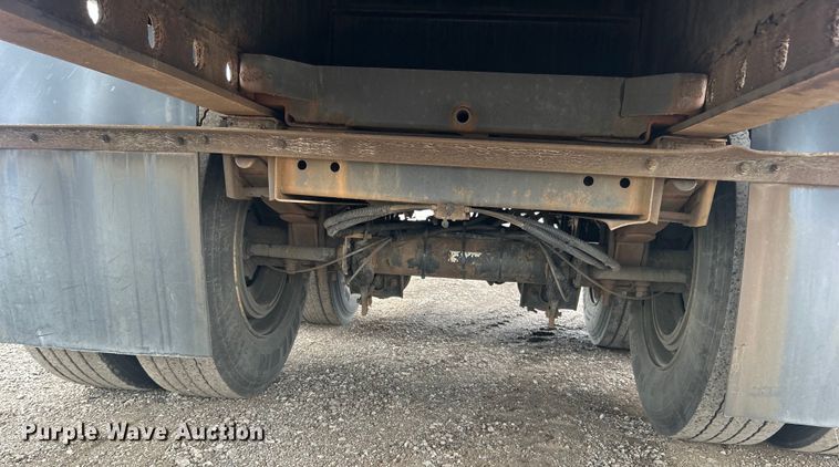 image for item EG1540 1997 Utility Trailer FS20HE flatbed trailer