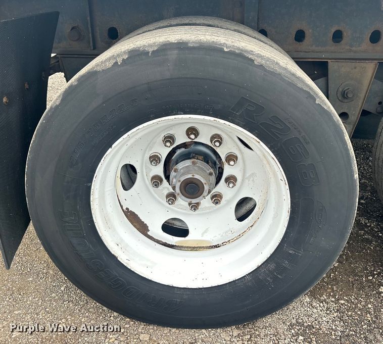 image for item EG1540 1997 Utility Trailer FS20HE flatbed trailer