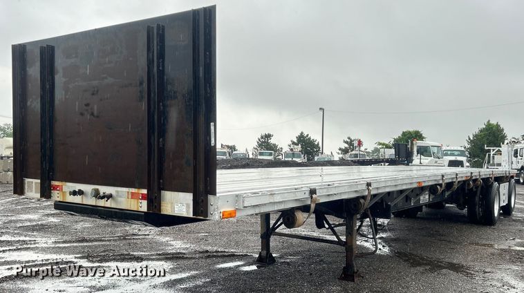 image for item EG1579 1998 Transcraft flatbed trailer