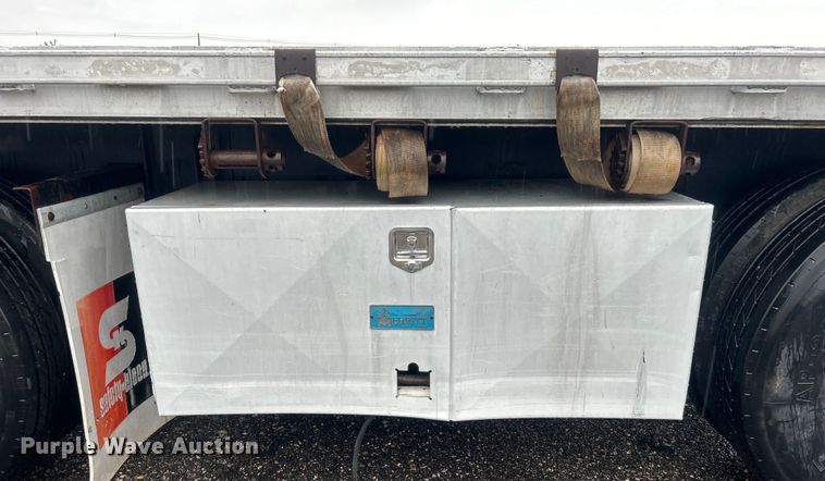 image for item EG1579 1998 Transcraft flatbed trailer