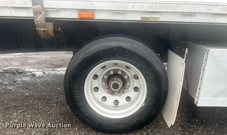 image for item EG1579 1998 Transcraft flatbed trailer