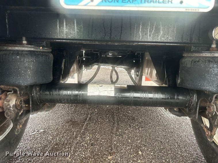 image for item EG1579 1998 Transcraft flatbed trailer