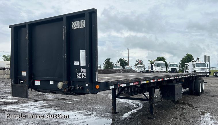 image for item EG1584 2004 Great Dane flatbed trailer