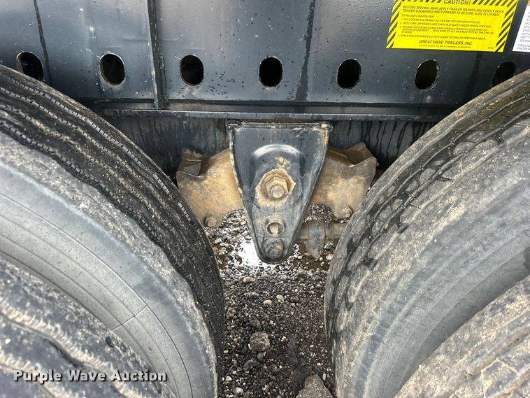 image for item EG1584 2004 Great Dane flatbed trailer