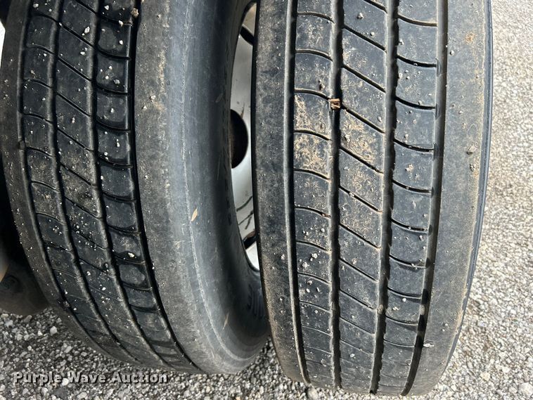 image for item EG1590 2013 Great Dane CSF-1214-20053 dry van trailer