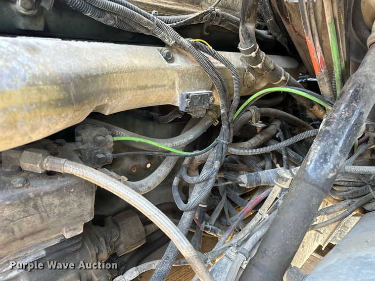 image for item EH6507 1997 Ford LA9000 semi truck