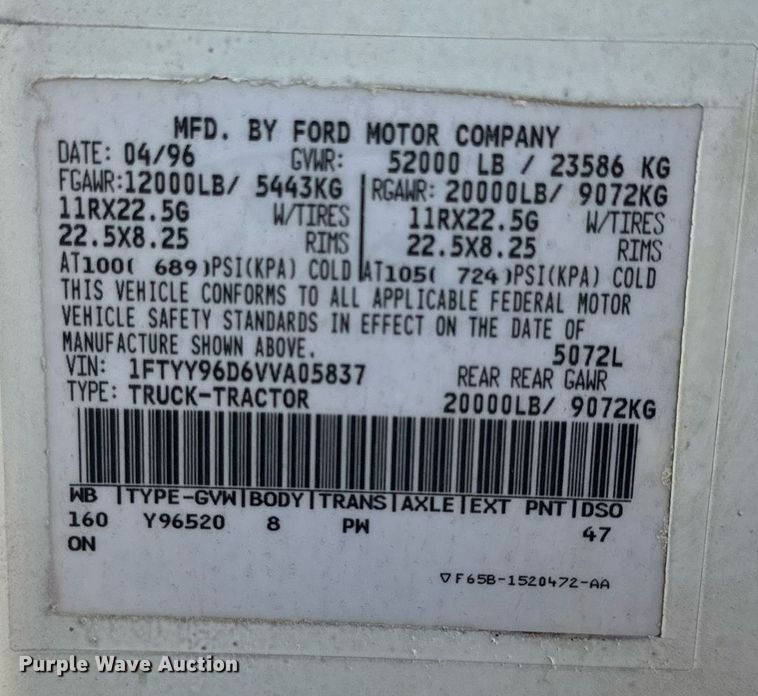 image for item EH6507 1997 Ford LA9000 semi truck