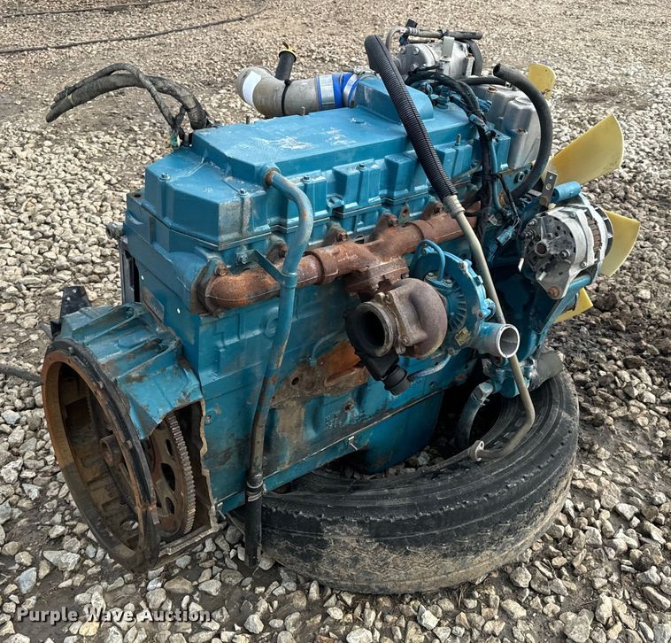 image for item EH6766 International  DT466 engine