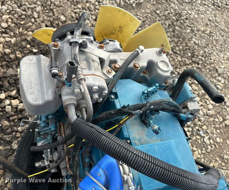 image for item EH6766 International  DT466 engine