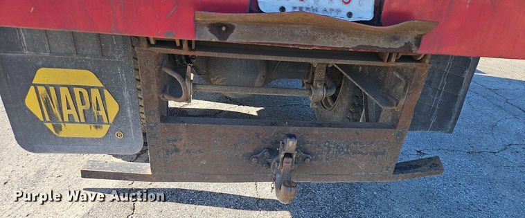 image for item EI3819 2006 Chevrolet C6500 chipper truck