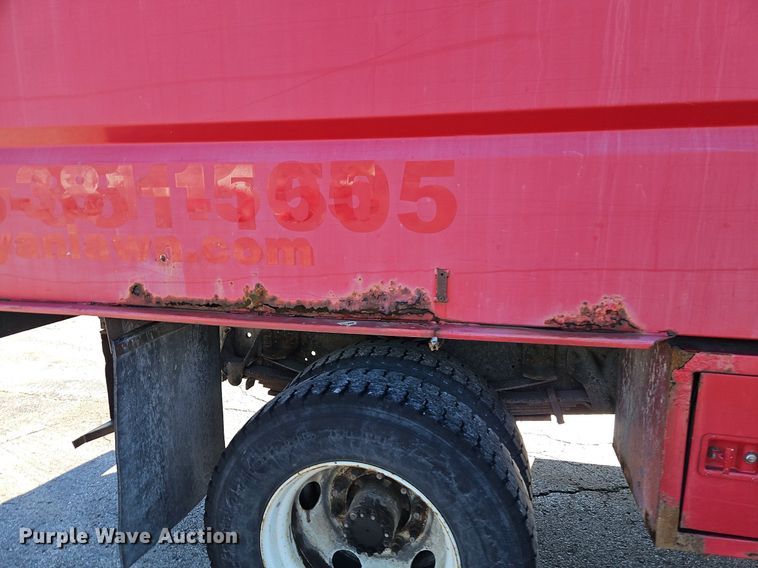 image for item EI3819 2006 Chevrolet C6500 chipper truck