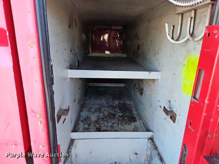 image for item EI3819 2006 Chevrolet C6500 chipper truck