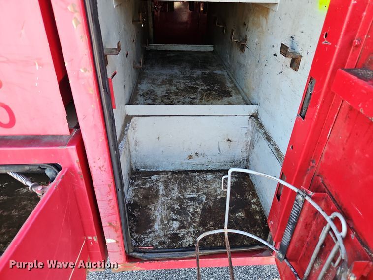 image for item EI3819 2006 Chevrolet C6500 chipper truck