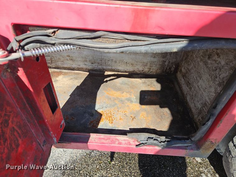 image for item EI3819 2006 Chevrolet C6500 chipper truck