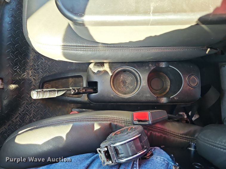 image for item EI3819 2006 Chevrolet C6500 chipper truck