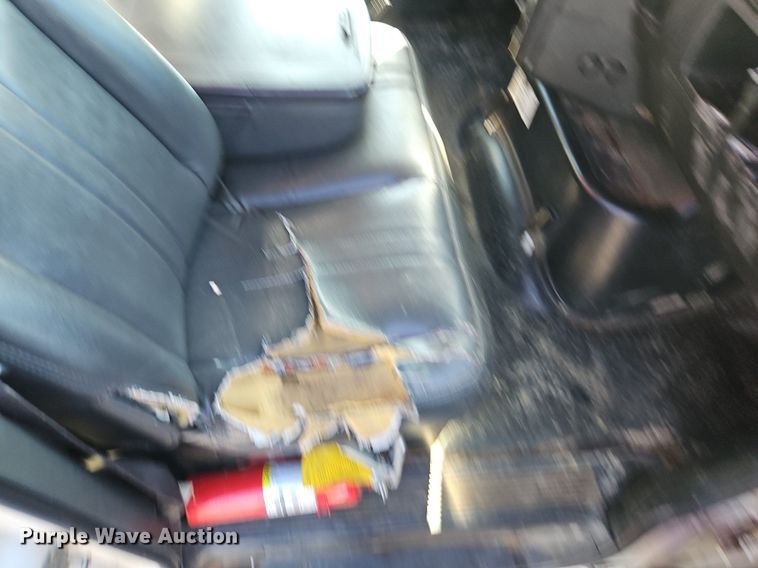 image for item EI3819 2006 Chevrolet C6500 chipper truck