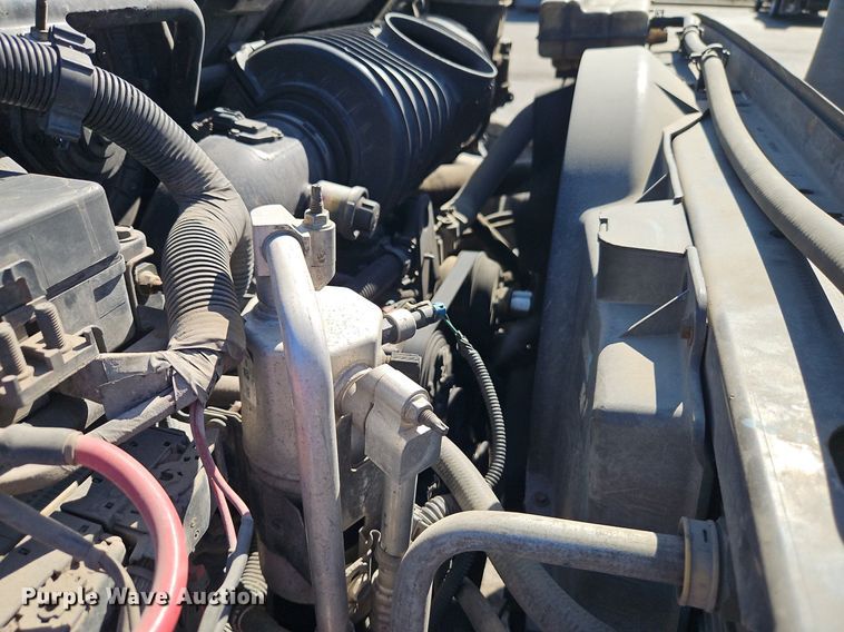 image for item EI3819 2006 Chevrolet C6500 chipper truck