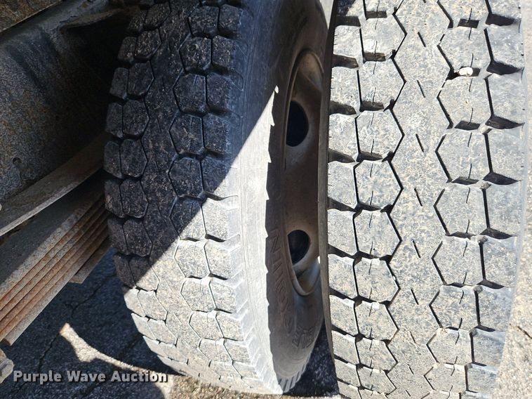 image for item EI3819 2006 Chevrolet C6500 chipper truck