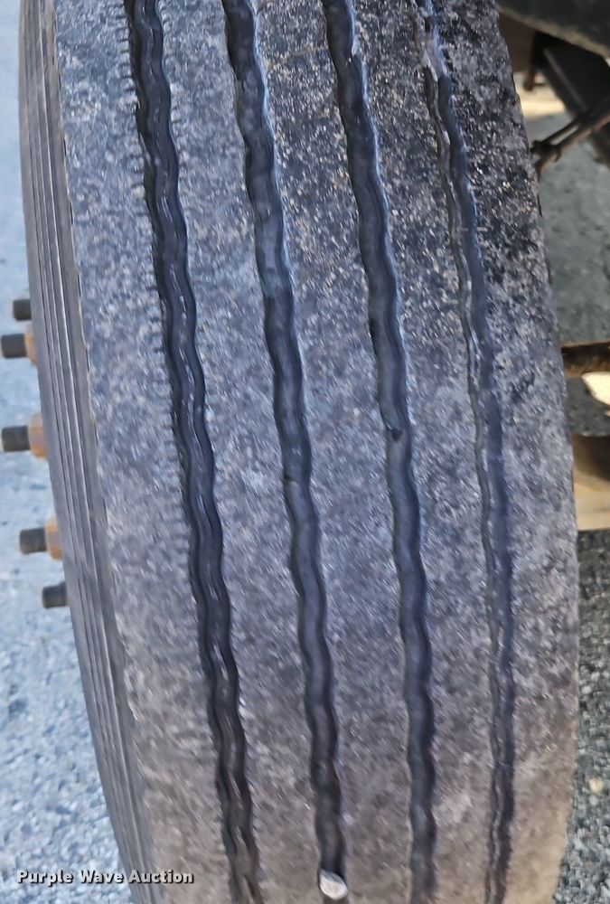 image for item EI3819 2006 Chevrolet C6500 chipper truck