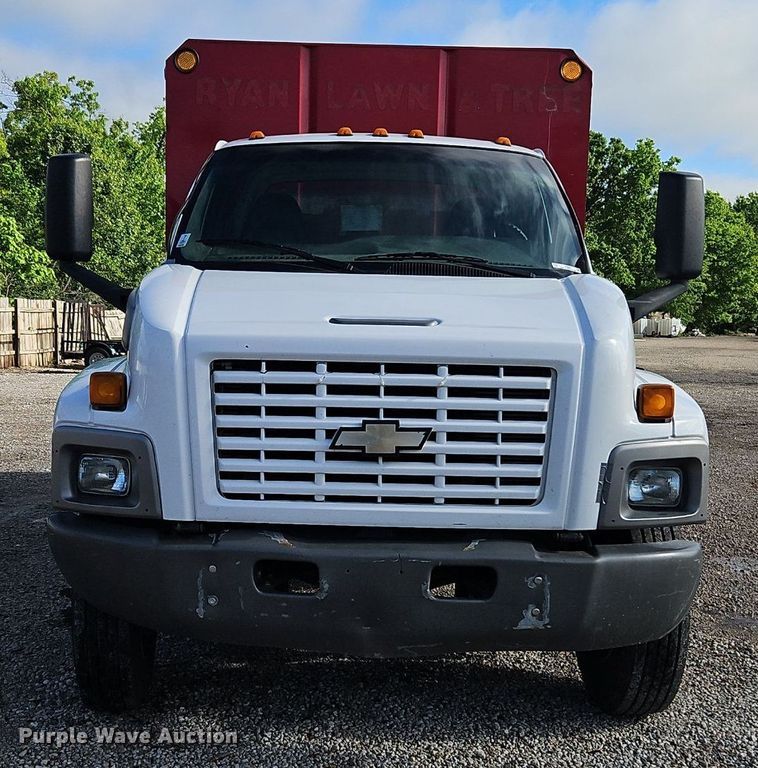 image for item EI3820 2006 Chevrolet C6500 chipper truck