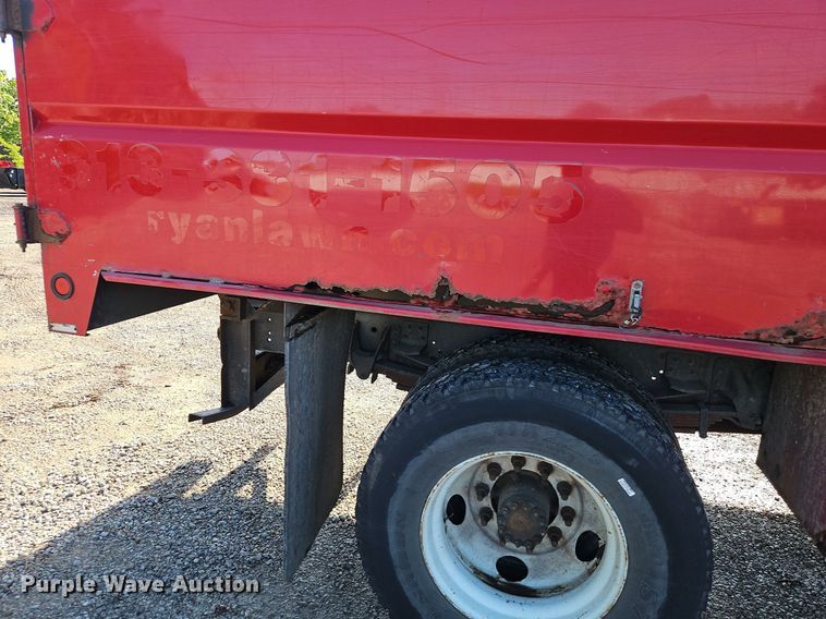 image for item EI3820 2006 Chevrolet C6500 chipper truck