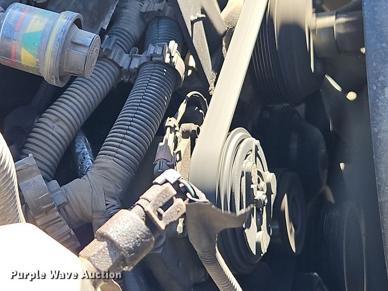 image for item EI3820 2006 Chevrolet C6500 chipper truck