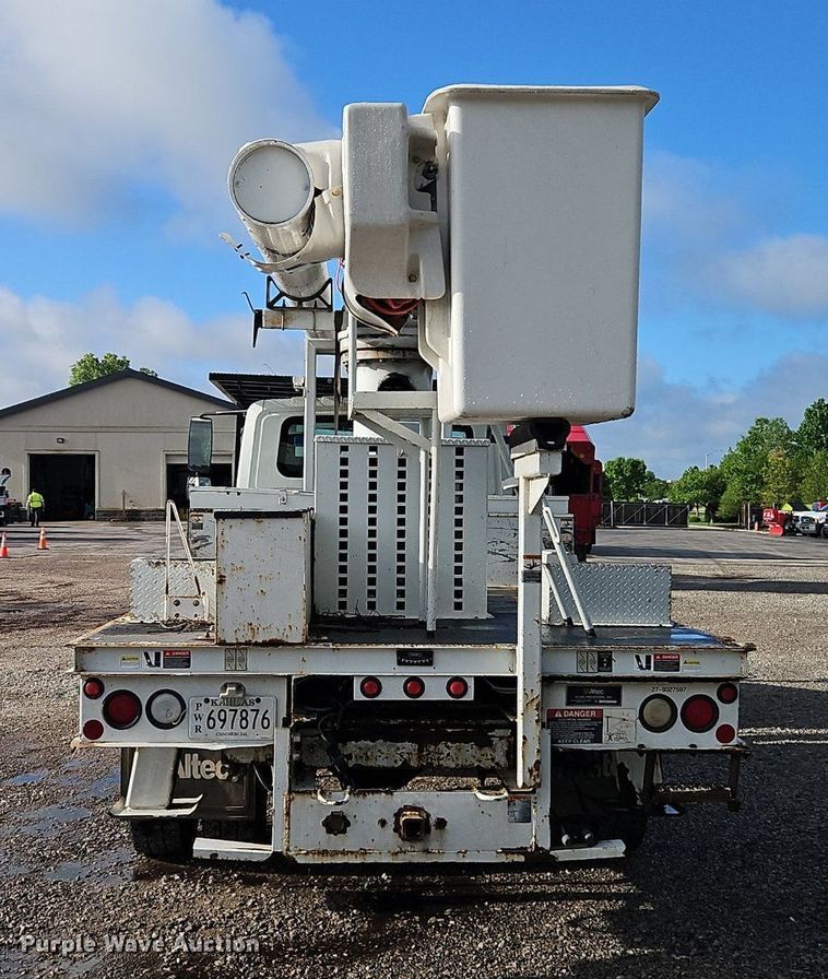 image for item EI3821 2008 International 4300 ProStar forestry bucket truck