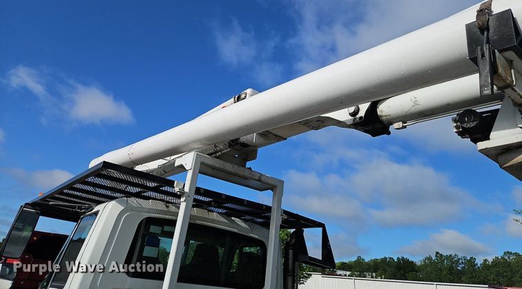 image for item EI3821 2008 International 4300 ProStar forestry bucket truck
