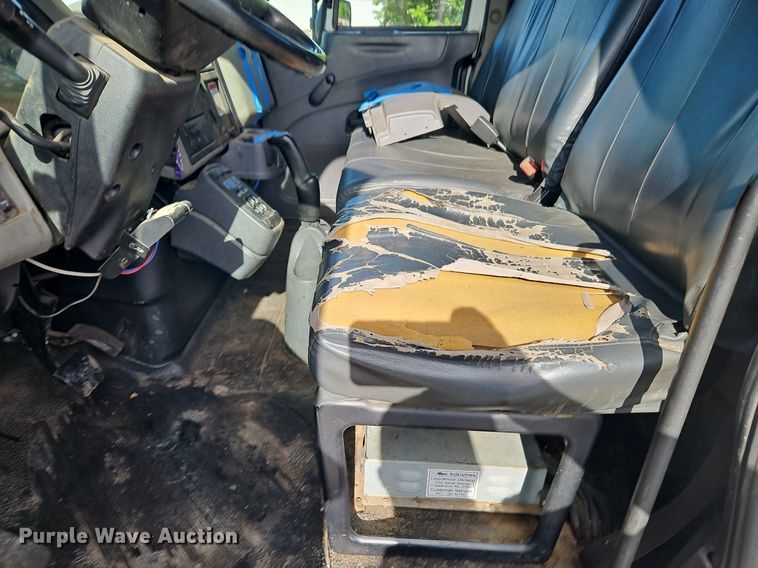 image for item EI3821 2008 International 4300 ProStar forestry bucket truck