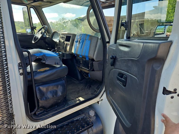 image for item EI3821 2008 International 4300 ProStar forestry bucket truck