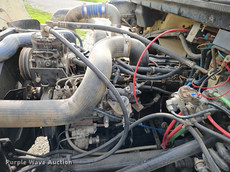 image for item EI3842 1997 Freightliner  FL70 semi truck