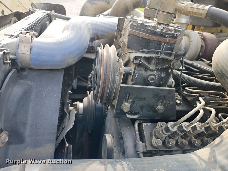 image for item EI3842 1997 Freightliner  FL70 semi truck