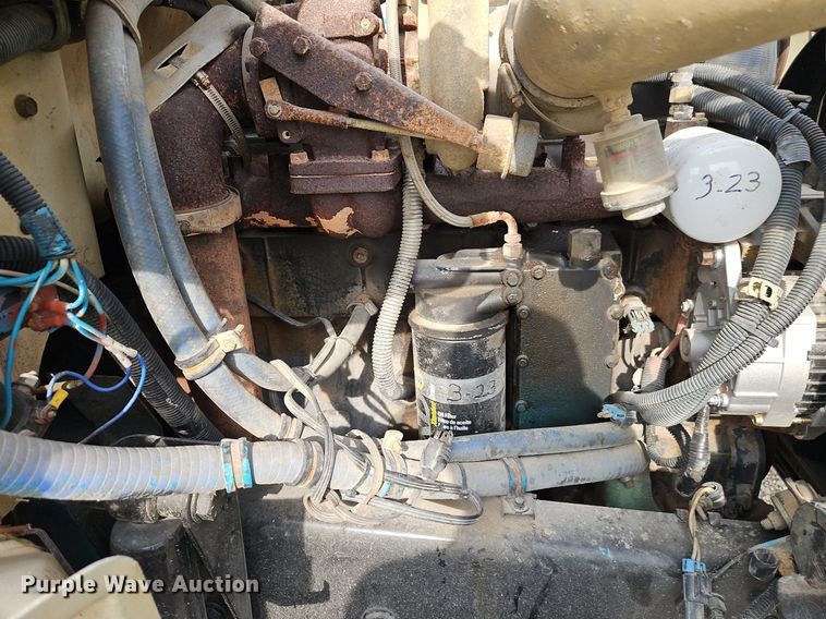 image for item EI3842 1997 Freightliner  FL70 semi truck