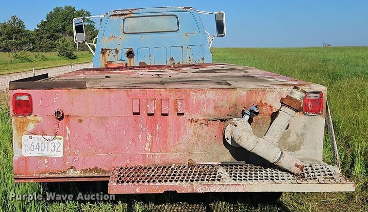 image for item EI3852 1990 Chevrolet  C70 flatbed truck