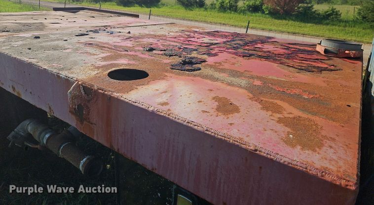 image for item EI3852 1990 Chevrolet  C70 flatbed truck