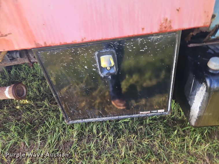 image for item EI3852 1990 Chevrolet  C70 flatbed truck