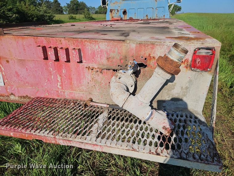 image for item EI3852 1990 Chevrolet  C70 flatbed truck