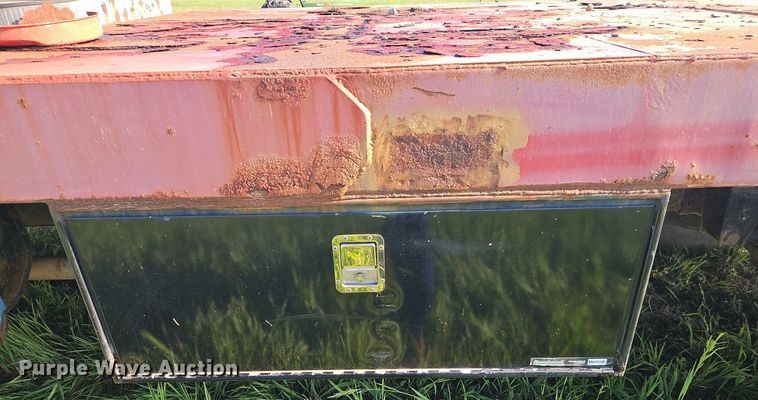 image for item EI3852 1990 Chevrolet  C70 flatbed truck