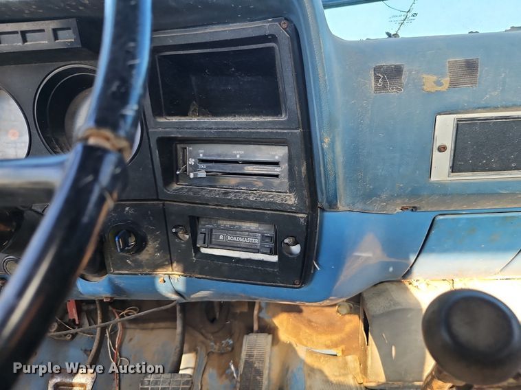 image for item EI3852 1990 Chevrolet  C70 flatbed truck