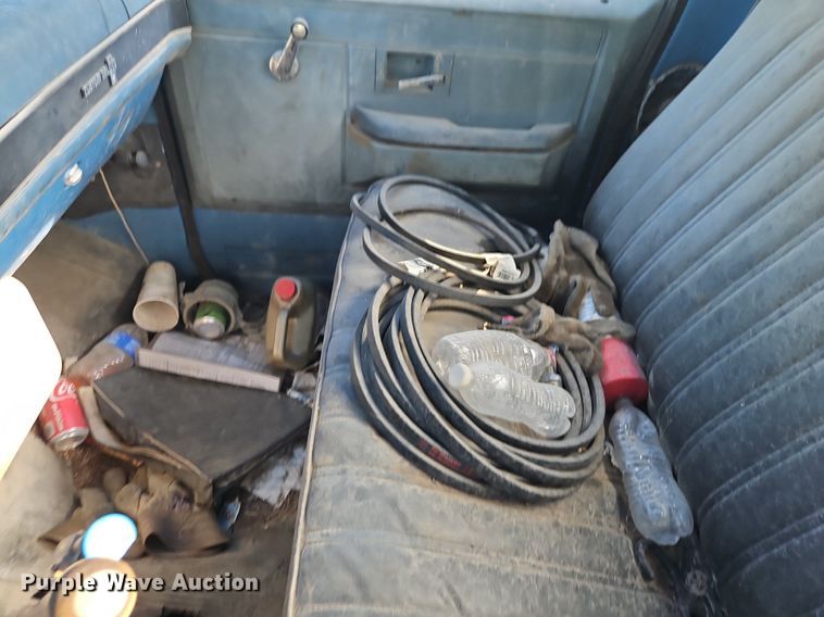 image for item EI3852 1990 Chevrolet  C70 flatbed truck