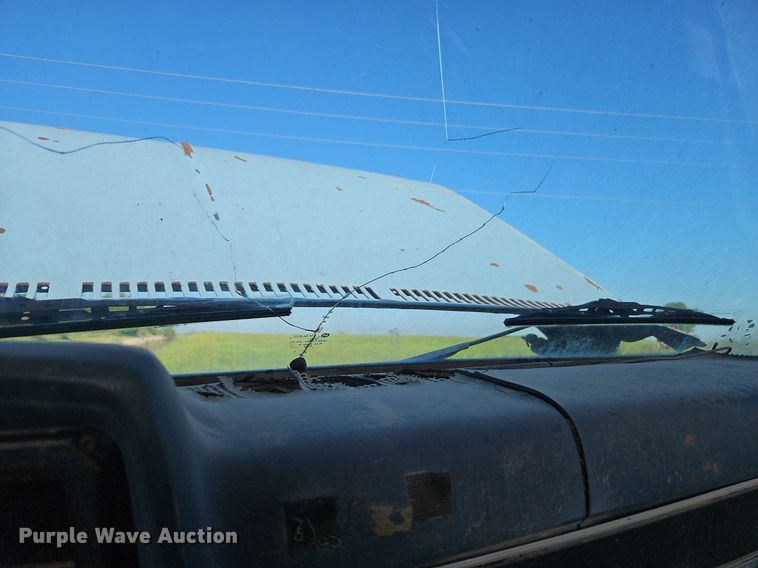 image for item EI3852 1990 Chevrolet  C70 flatbed truck