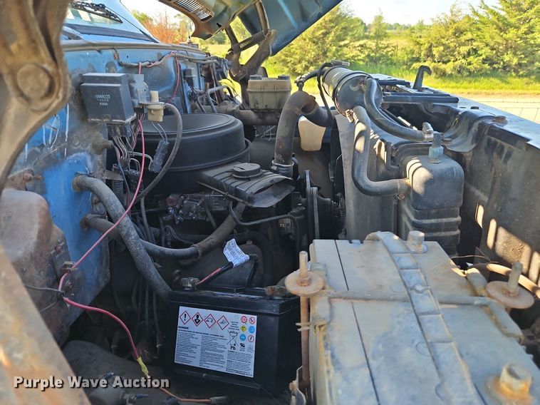 image for item EI3852 1990 Chevrolet  C70 flatbed truck