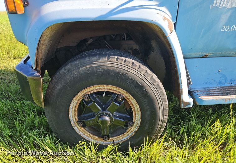 image for item EI3852 1990 Chevrolet  C70 flatbed truck