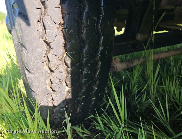 image for item EI3852 1990 Chevrolet  C70 flatbed truck