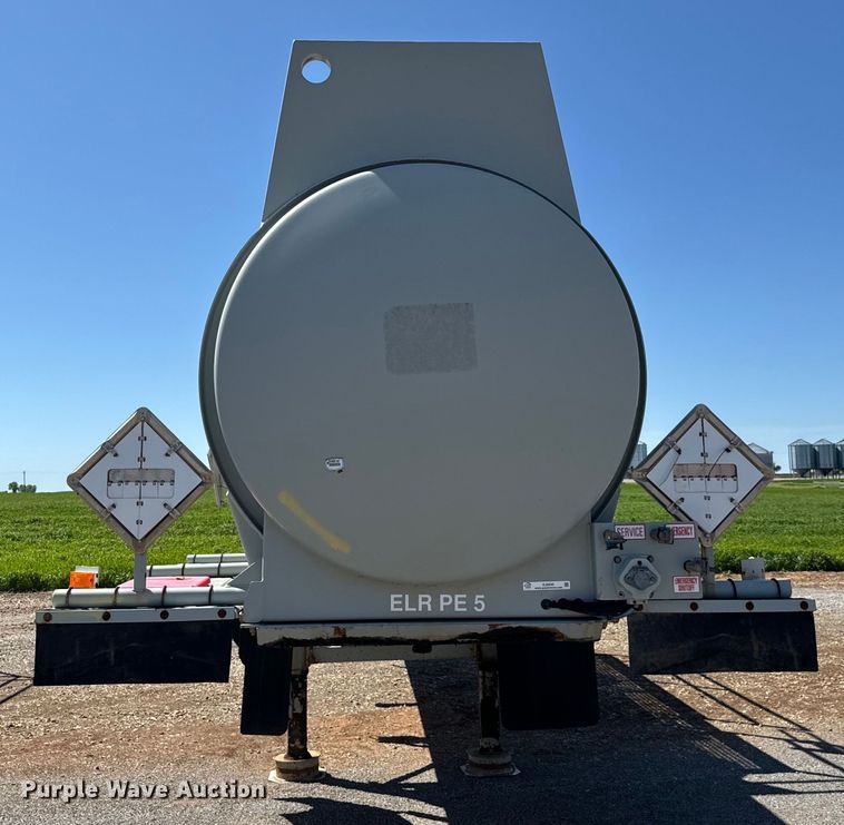 image for item EJ0545 2011 Worley vacuum trailer