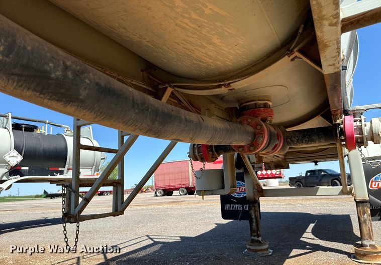 image for item EJ0545 2011 Worley vacuum trailer