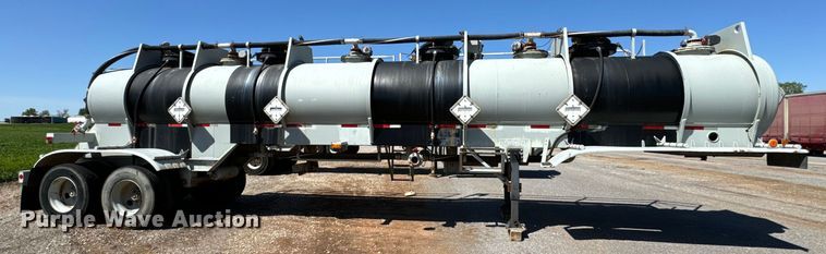 image for item EJ0546 2007 Worley tank trailer