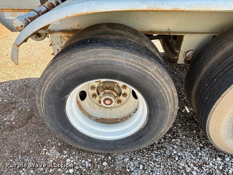 image for item EJ0546 2007 Worley tank trailer