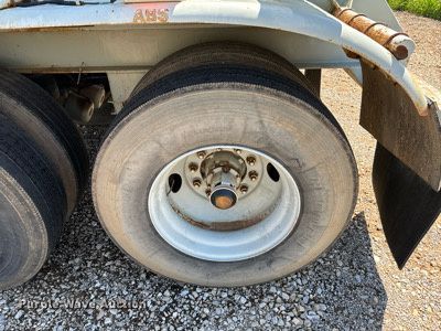 image for item EJ0546 2007 Worley tank trailer