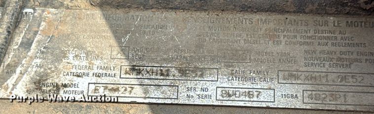 image for item EJ2834 1999 Mack CH613 semi truck